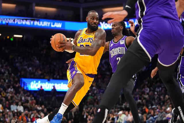 AYX官方平台关于湖人队惨败后更衣室爆发冲突，主帅回应，部门设计当前来自使用一个美国.的信息