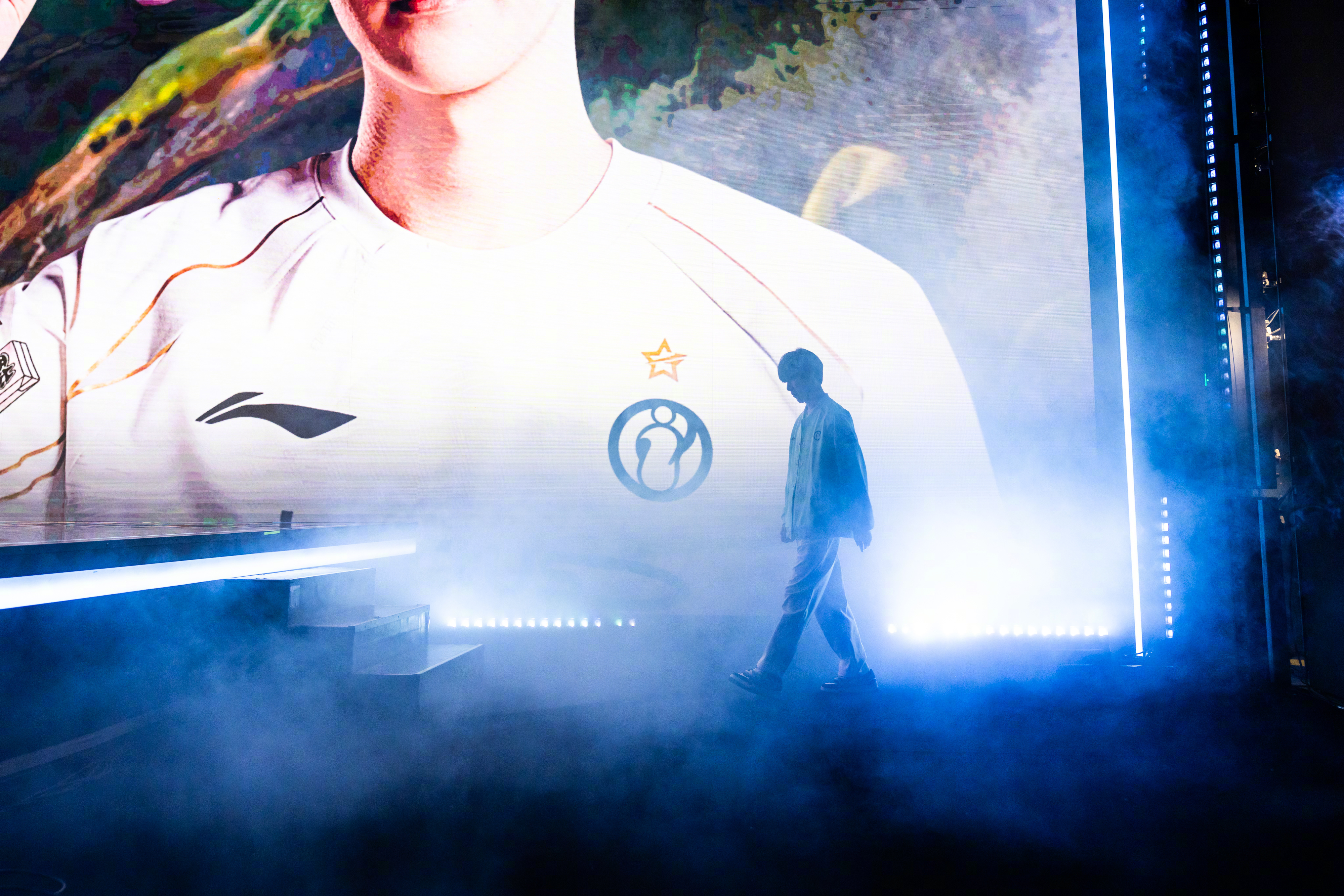 爱游戏官方网站关于Ning回归赛场，高光表现首场状态亮眼，塞尔维亚队观众沸腾！的信息