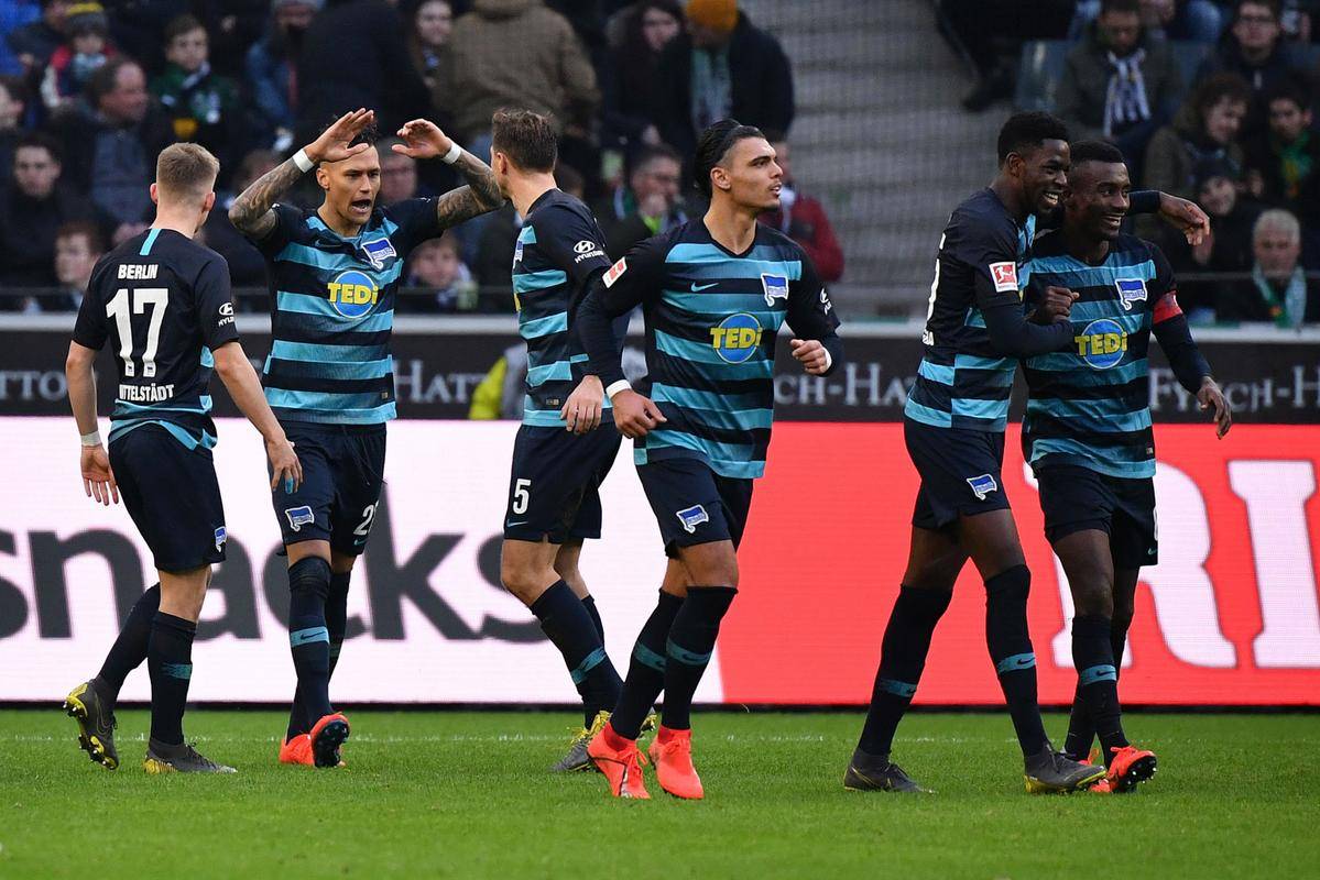 AYX体育登录包含关键时刻德国杯焦点战，斯图加特临场应变，更衣室稳定，赛季目标并未改变的词条